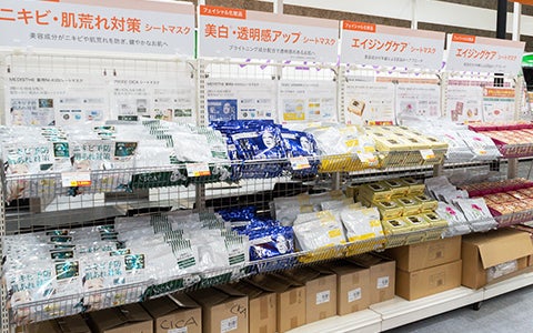 新商品や定番商品の即販コーナー